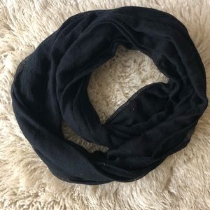 100% cashmere scarf